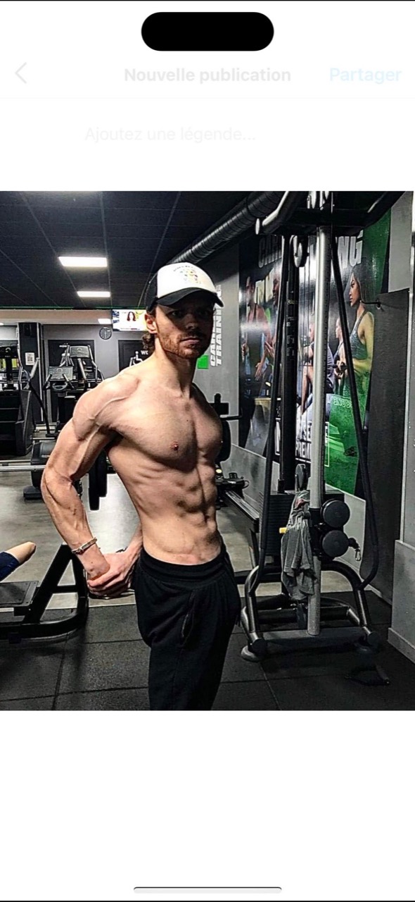 Nom à ajouter, Vue de profil